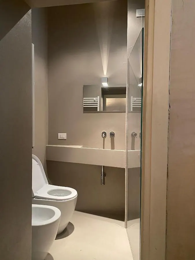 Intero Appartamento. San Giovanni Uno Brescia Italia